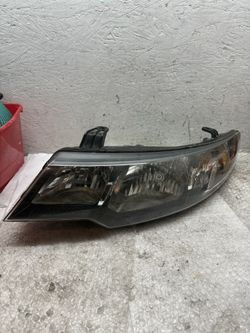 2010-2012 Kia Forte 2dr Left Headlight