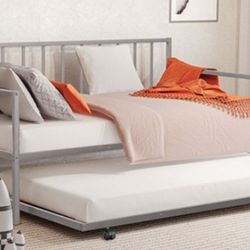 Brand New Silver Solid Metal Twin Size Daybed w Trundle Bed 