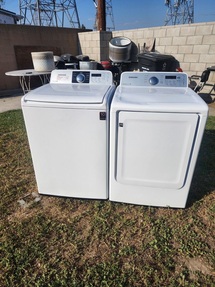 Washer And Gas Dryer 