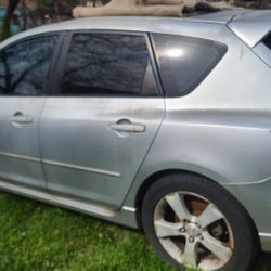 2005 Mazda 3  For  Parts