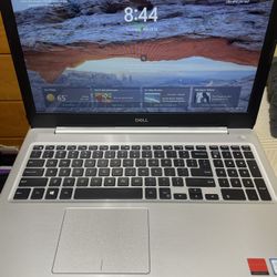 Dell Inspiron 5570 15.6" - Core i7-8550U | 16GB RAM | 512GB SSD  | Win11 Home