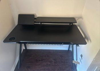 Modern Gaming/Computer Desk with Monitor Stand & Keyboard Tray