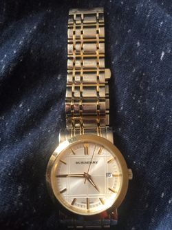 Burberry $400 I accept reasonable offers