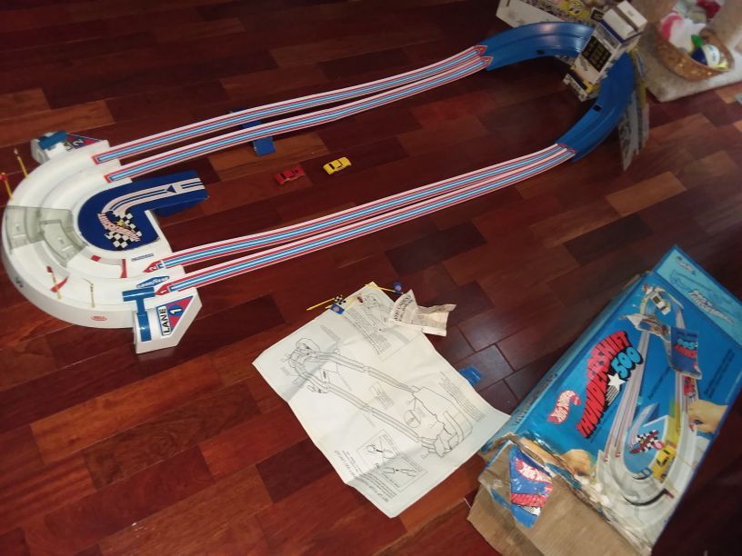 1976 Hot Wheels Thundershift 500 set