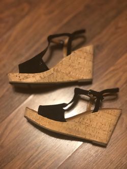 Women’s size 9 shoes
