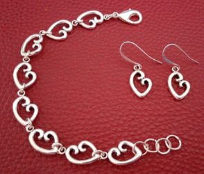 Silver-toned Heart Link Bracelet and Earring Set