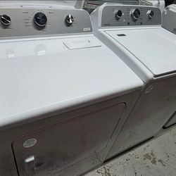 Maytag washer 4.5 cu.ft. top load and dryer 7.0 cu.ft. Set In White.