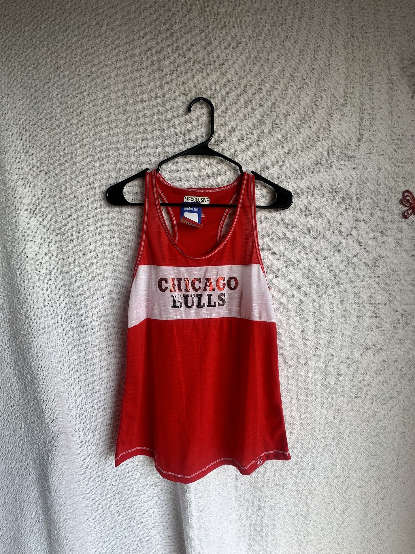 Women NBA Chicago Bulls new with tag tank medium red NTW racer back