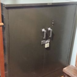 Lyon Locker/Storage 1000 Series