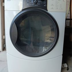 Kenmore Elite Dryer (Like Newl