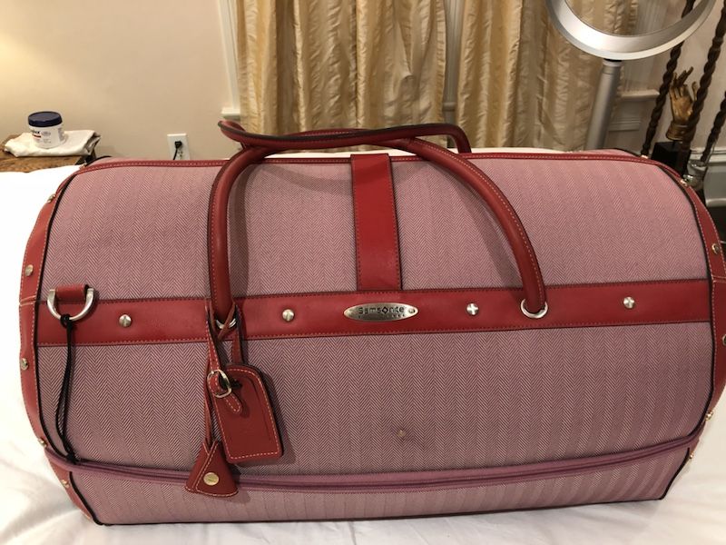 Supreme SS18 Duffle Bag (Red) for Sale in Dublin, OH - OfferUp