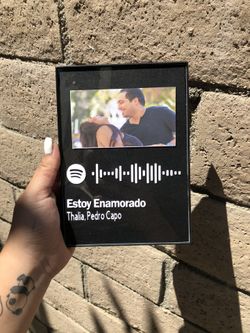 Song plaque