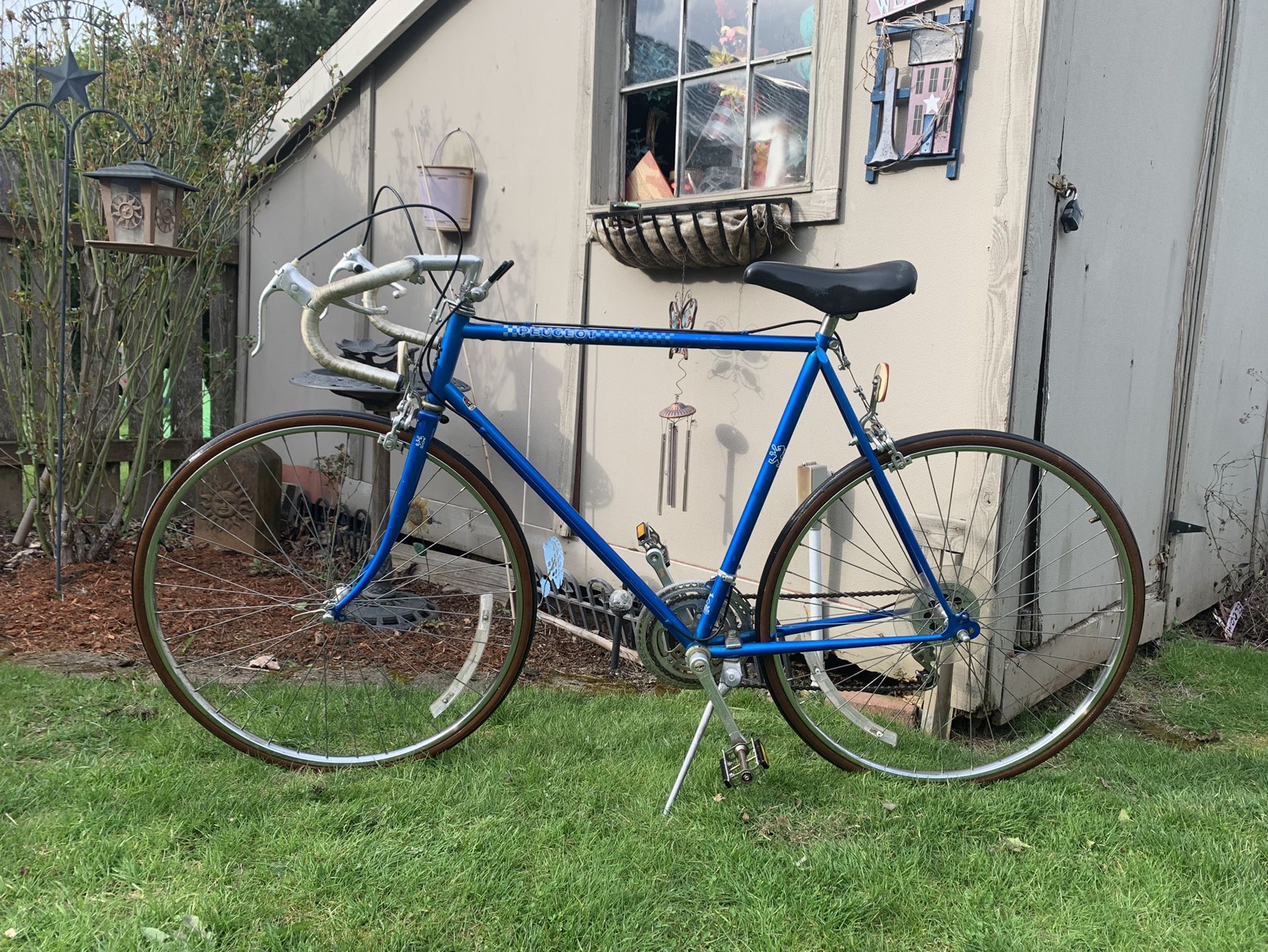 Vintage Blue Peugeot Carbolite 103 Racing Bike