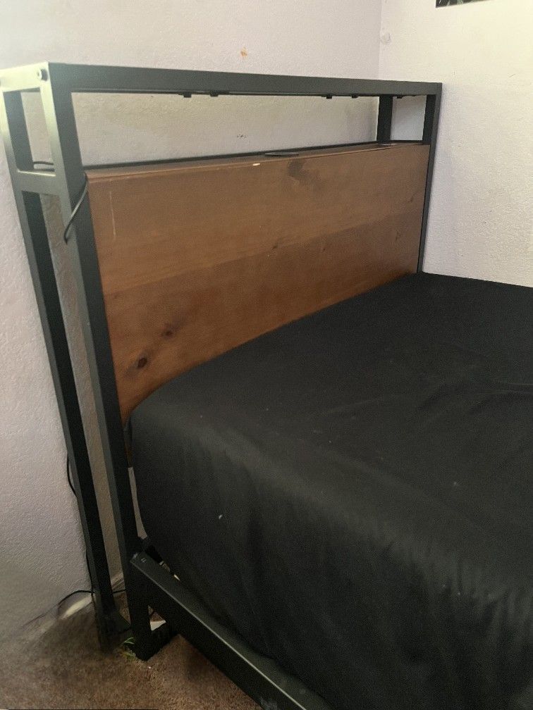 Twin Bed With Therapedic Support Mattress