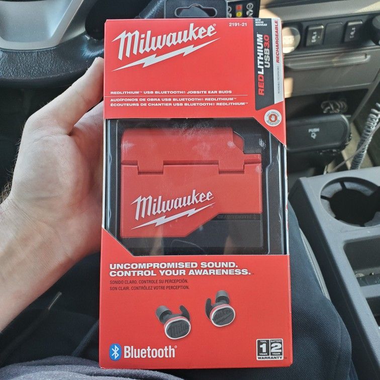 New Milwaukee Bluetooth Jobsite Earbuds 