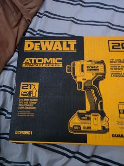 DEWALT ATOMIC 20V Impact Driver Kit DCF809D1