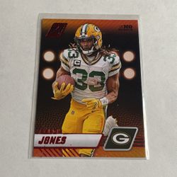 Aaron Jones Red Foil Football Card