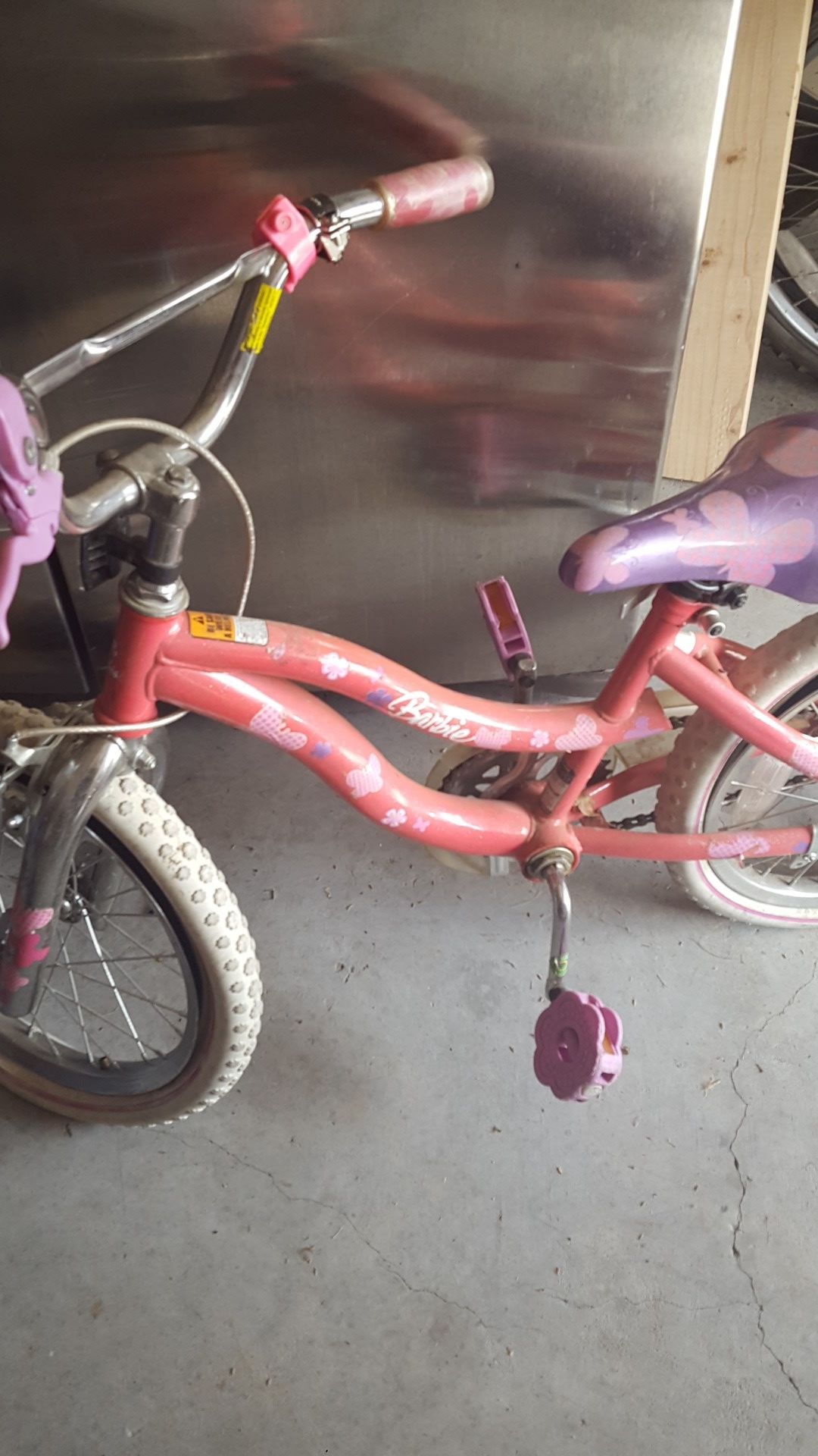 need clean up and inflate the tires