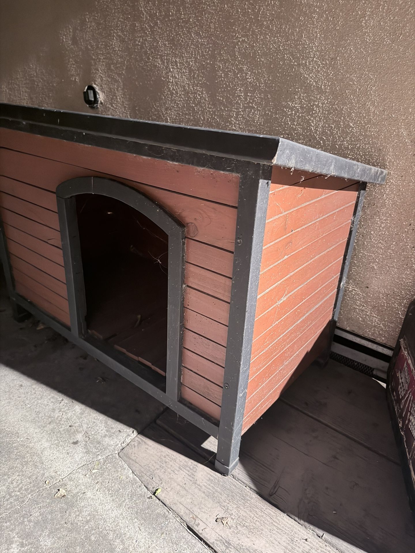 Dogs House