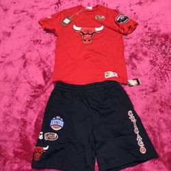 "WINDY CITY" SHORTS/TEE SET