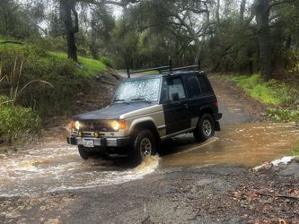 1989 Mitsubishi Montero