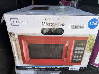 Mainstays Microwave 0.7 cu. ft new!