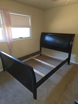 🛏️ Black Queen Bed Frame w/ Headboard & Footboard
