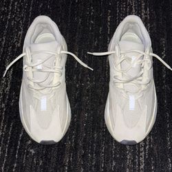 Yeezy 700 Size 11