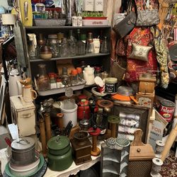 Lots Of Vintage Items !!!