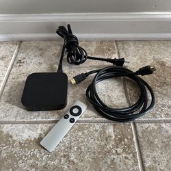 Apple TV 3rd Generation w/ Remote & HDMI Cable