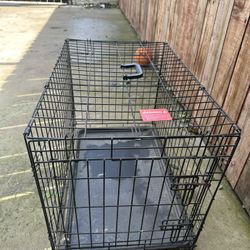 Dog Kennel Like New
