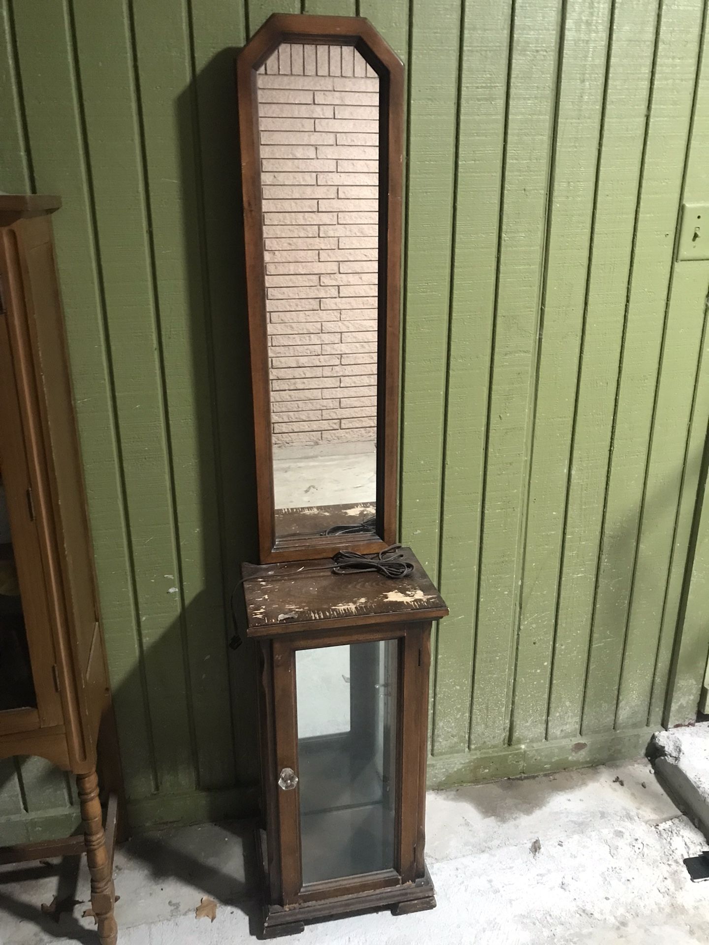 SMALL SLIM MIRRORED CABINET