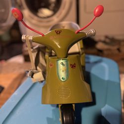 American Girl Doll Retired 2 Wheel 18” Green Scooter Vespa Moped Lights, Sounds