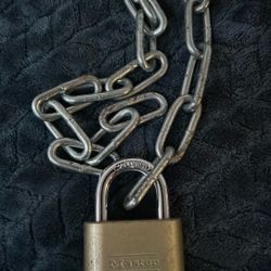 Master Lock With Chain
