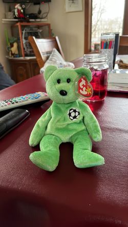 “Kicks” Ty Beanie Babies with errors 