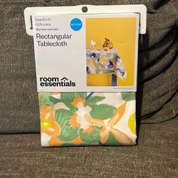 Room Essentials Floral Tablecloth 