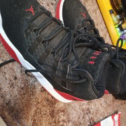 Air Jordans max Aura