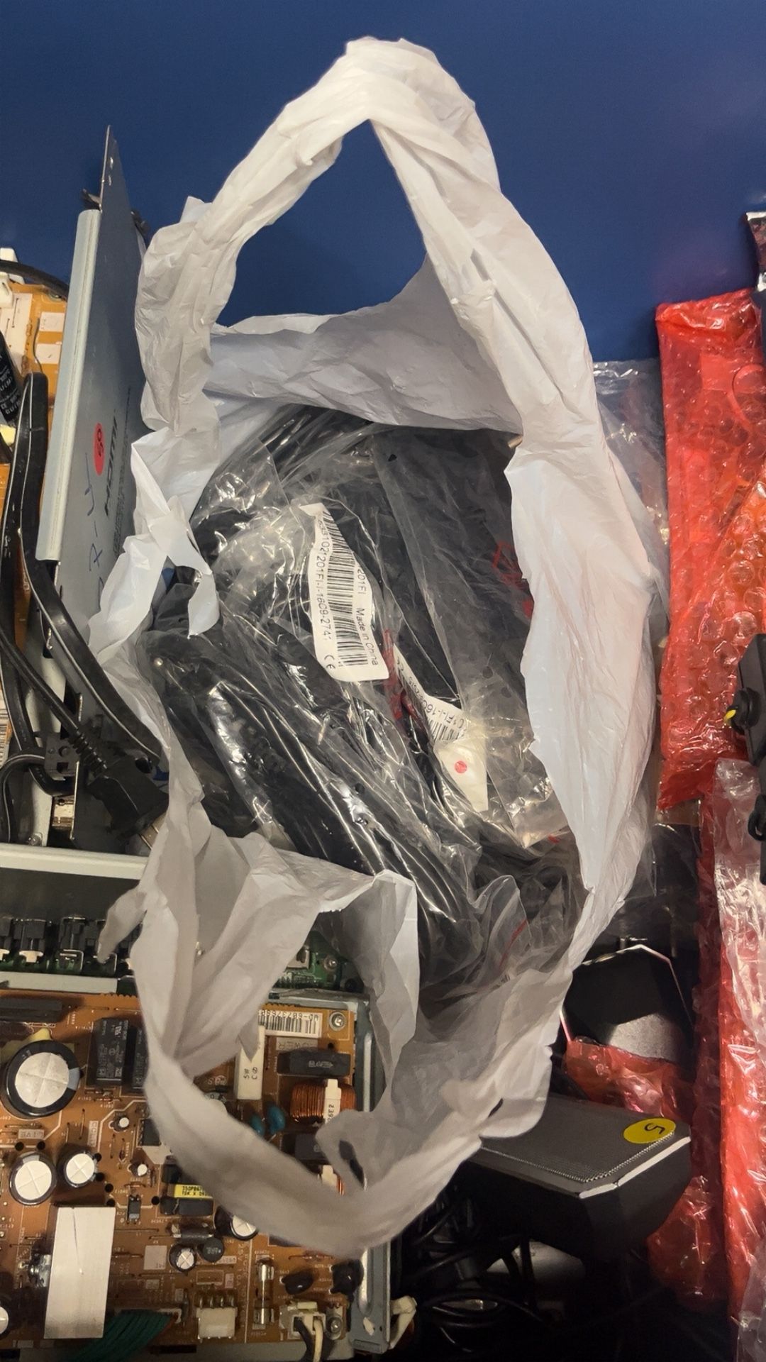 Whole Bag Of Brand New HDMI Cords Over 60