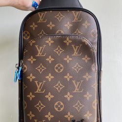 Louis Vuitton Avenue Sling Bag Dimensions