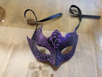 Ravishing Masquerade Mask / Mardi Gras Mask