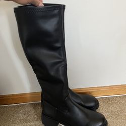 Steve Madden Chunky Heel Boot 