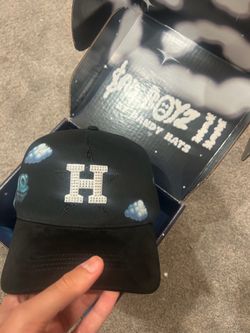 Dandy Hats X Junior H “Dias Nublados”