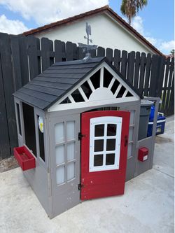 Wood playhouse