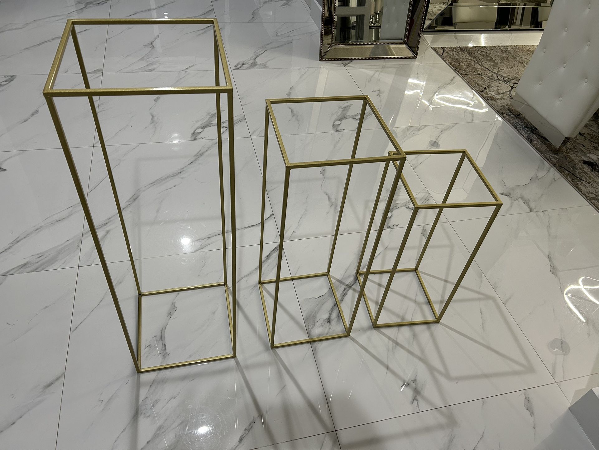 Metal Pedestal Stand Set Of 3