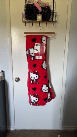 Hello Kitty blanket