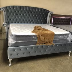 Brand New Queen Size Bed With Mattress $899.financing Available No Credit Needed