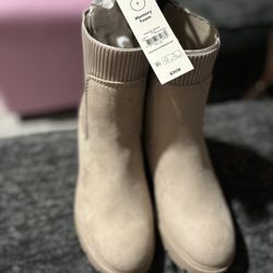 Women’s Brand new Boots