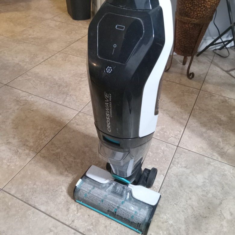 ✨ Bissell CrossWave Cordless Max Wet/Dry Vacuum – Excellent Condition + Charger Included ✨