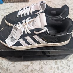 Adidas Tyshawn Low Sz 11 *Brand New*
