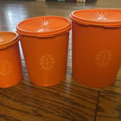 Tupperware Set Of 3 Vintage Canisters 